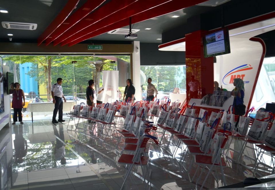 PREPARATION: The view of MRT Info Centre Jalan Sultan Azlan Shah (Jalan Ipoh) before the briefing
