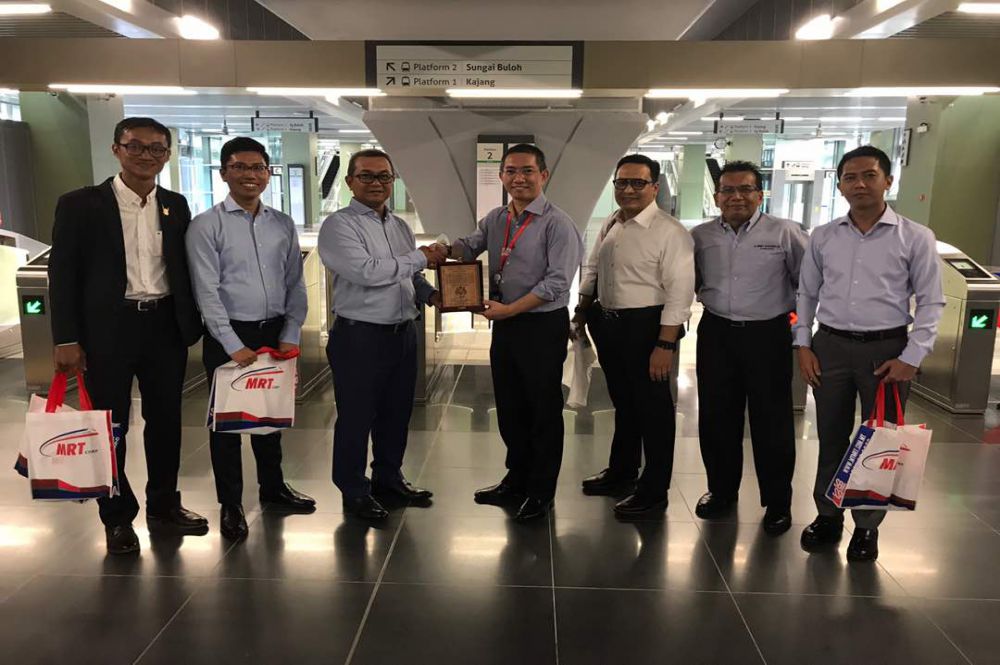 DELEGASI PERMODALAN DARUL TA'ZIM MENAIKI TREN MRT – MRT Corp