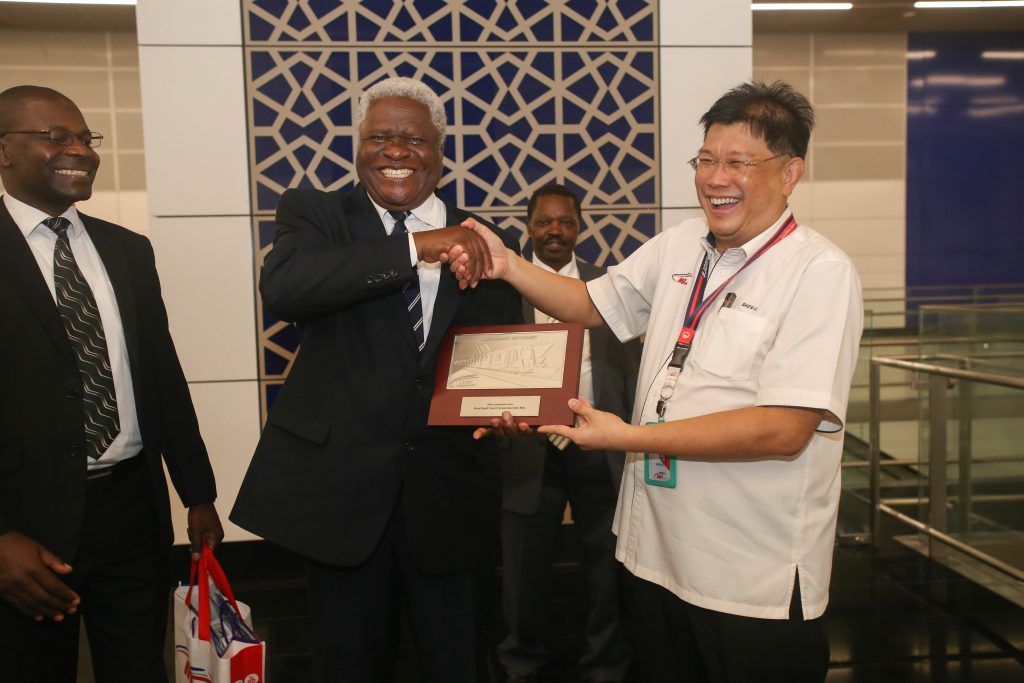 MRT-Corp-Events-October-2018-UGANDAN-DELEGATION-LEARNS-ABOUT-THE-KLANG-VALLEY-MRT-PROJECT-4-1024x683