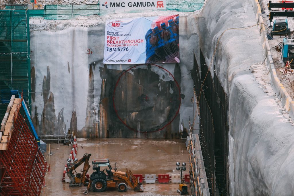 MRT-Corp-Events-January-2019-First-TBM-Breakthrough-For-The-MRT-SSP-Line-3-Large-1024x683