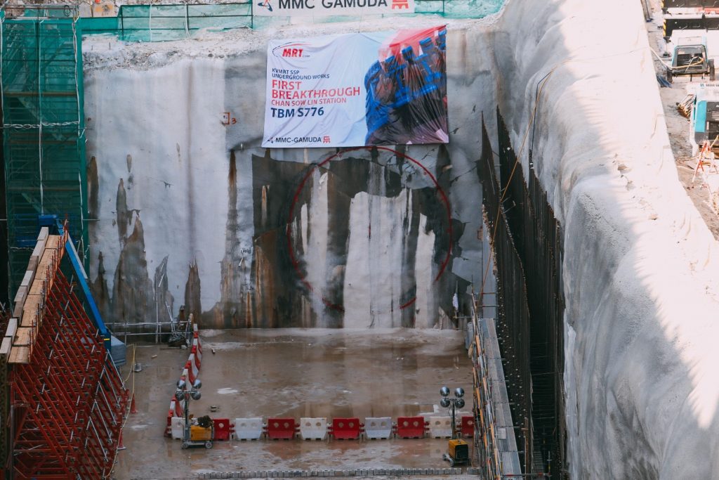 MRT-Corp-Events-January-2019-First-TBM-Breakthrough-For-The-MRT-SSP-Line-4-Large-1024x683