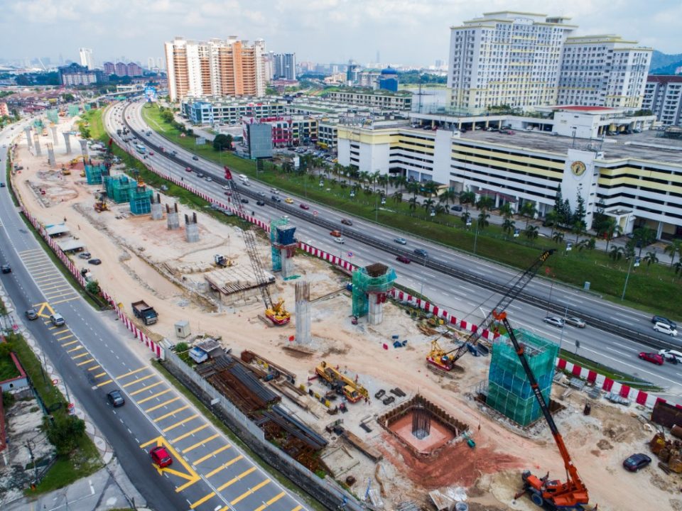 Pandangan udara tapak Stesen MRT Serdang Raya Selatan.