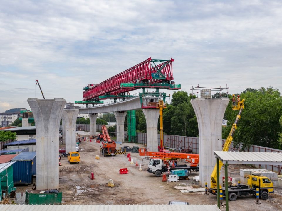 Pelancaran Galang Kekotak Bersegmen sedang berjalan di tapak Stesen MRT Putrajaya Sentral.