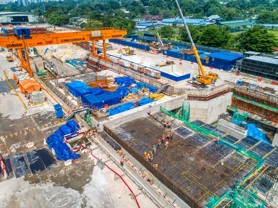 Pandangan udara tapak Stesen MRT Bandar Malaysia Utara.
