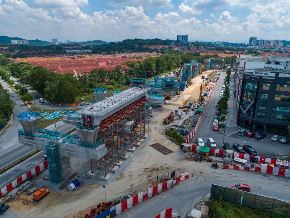 Pembinaan galang kekotak bersegmen telah siap di tapak Stesen MRT Taman Putra Permai