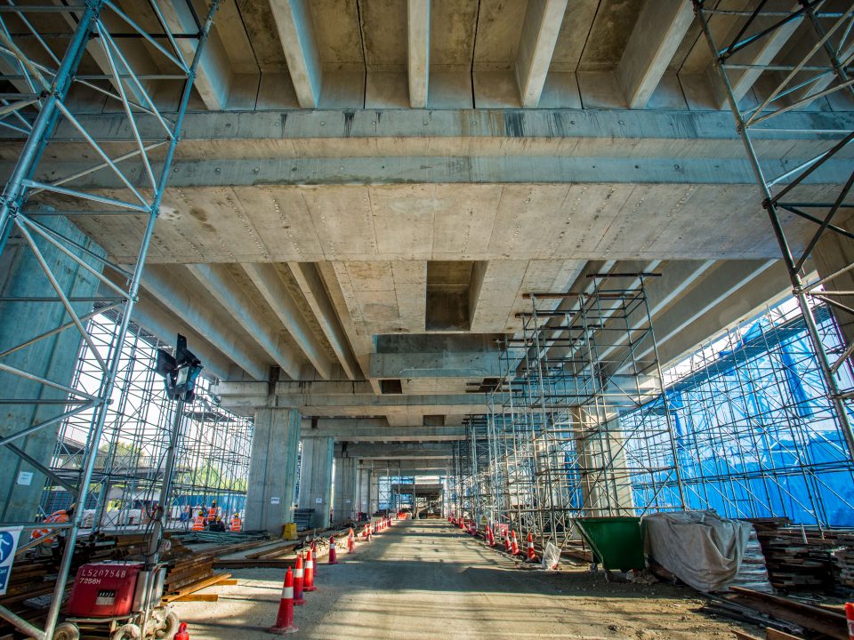 Kerja-kerja sangga untuk tuangan platform sedang dijalankan di Stesen MRT Kampung Batu.