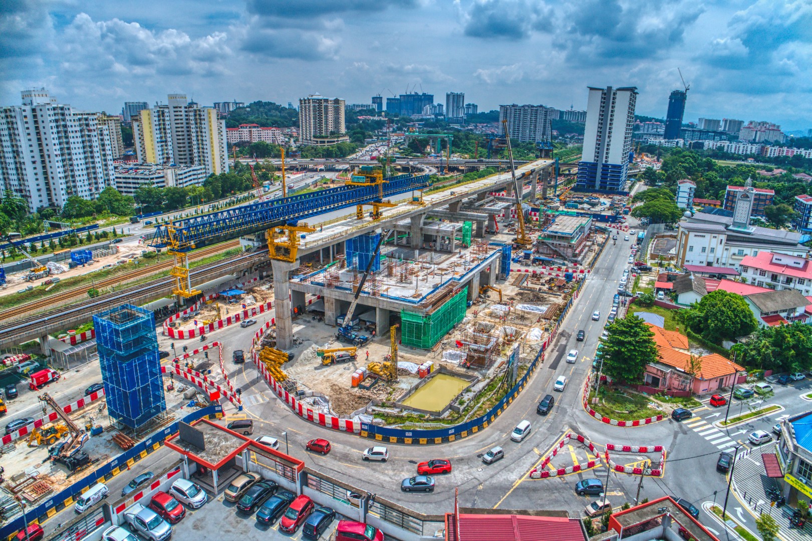 Jalan Sungai Besi (Sungai Besi) - MRT Corp