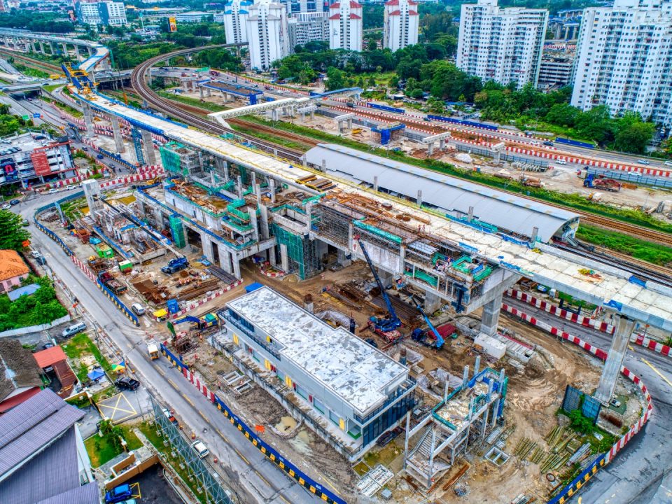 Pandangan udara tapak Stesen MRT Sungai Besi.