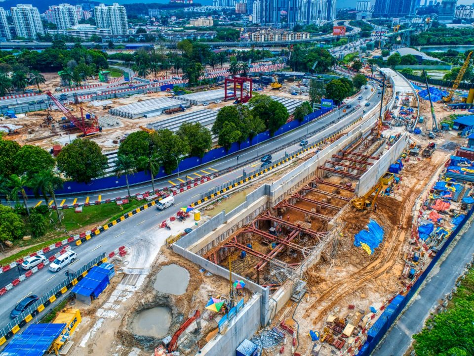 Pandangan udara tapak Portal Selatan menunjukkan kerja-kerja penggalian yang sedang dijalankan.