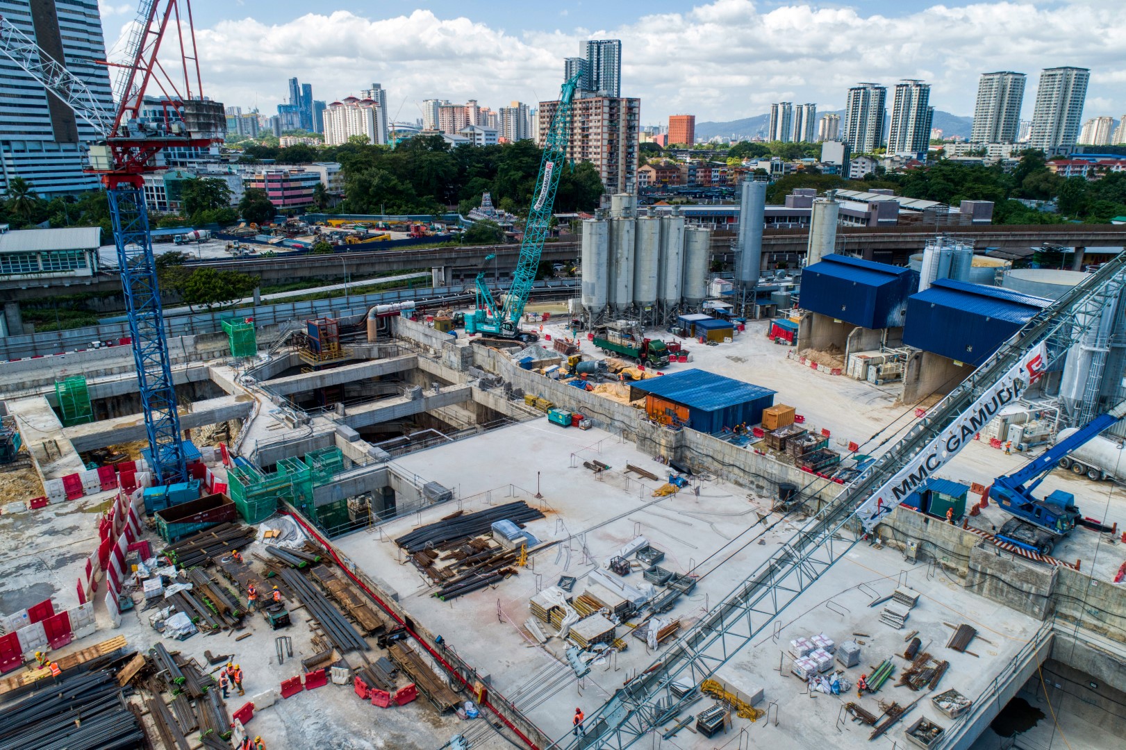Jalan Tun Razak (Titiwangsa) - MRT Corp
