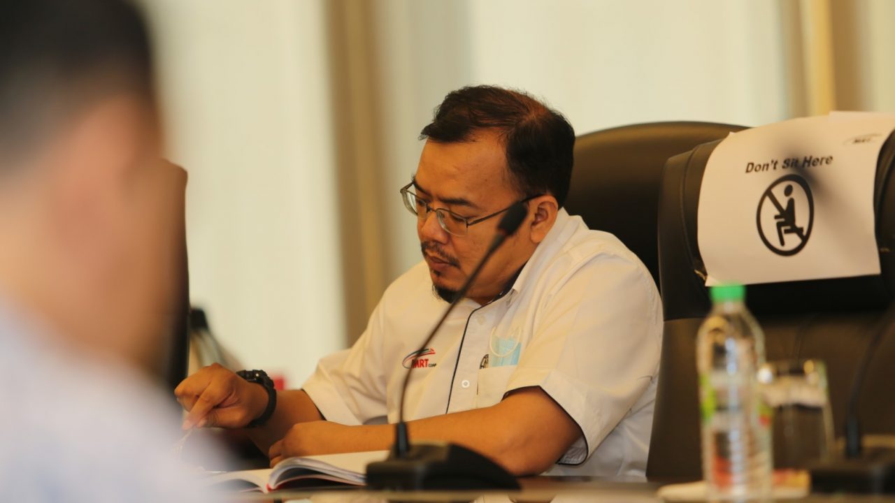 MRT-Corp-Events-June-2020-MRT-CORP-RECEIVES-VISIT-FROM-DEPUTY-TRANSPORT-MINISTER-3.JPG-Large-1280x720