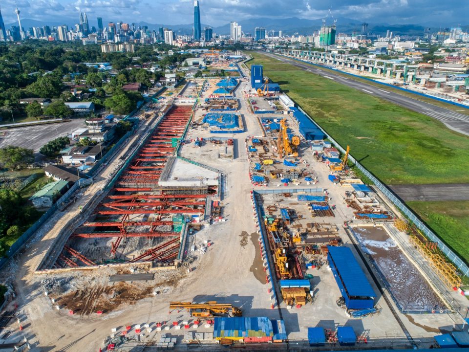 Pandangan udara Stesen MRT Bandar Malaysia Selatan.
