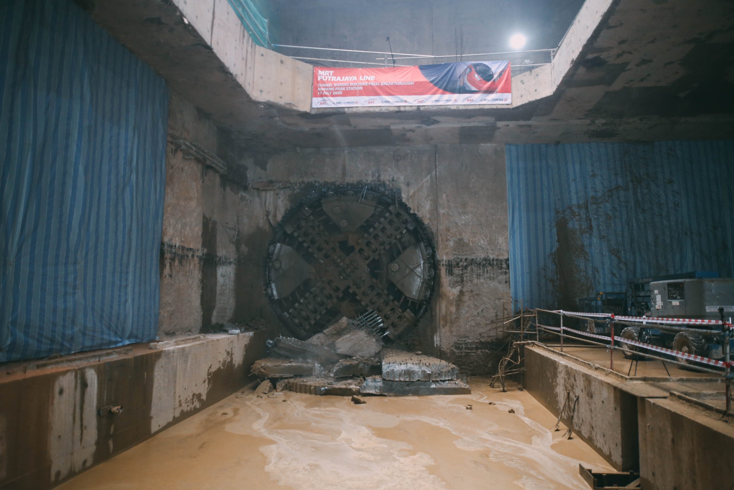 FINAL TUNNEL BORING MACHINE BREAKTHROUGH FOR THE MRT PUTRAJAYA LINE ...