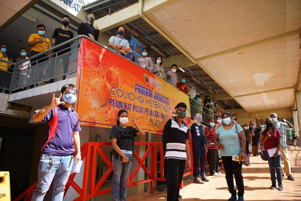 MRT-Corp-Events-July-2021-MRT-PUTRAJAYA-LINE-FEEDER-BUSES-TRANSPORT-RC-DEAF-MISSIONS-MALAYSIA-FOR-VACCINATION-6-1024x684