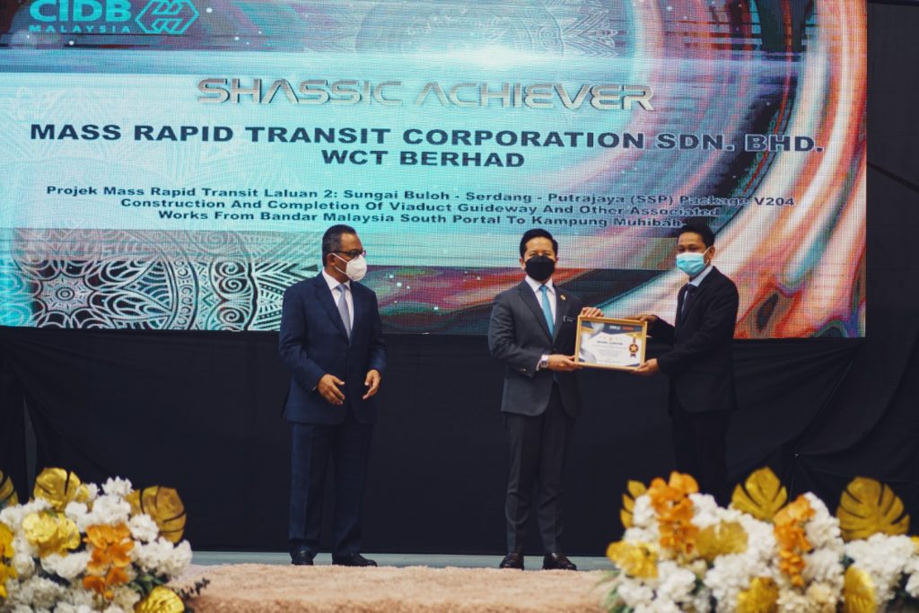 MRT-Corp-Dec-2021-MRT-PUTRAJAYA-LINE-BAGGED-TWO-SHASSIC-AWARDS-7-Large-1024x683
