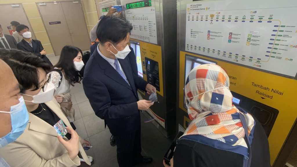 MRT-Corp-April-2020-KOREAN-REPUBLIC-VICE-MINISTER-FOR-TRANSPORT-VISITS-MRT-PY-LINE-3-1024x576
