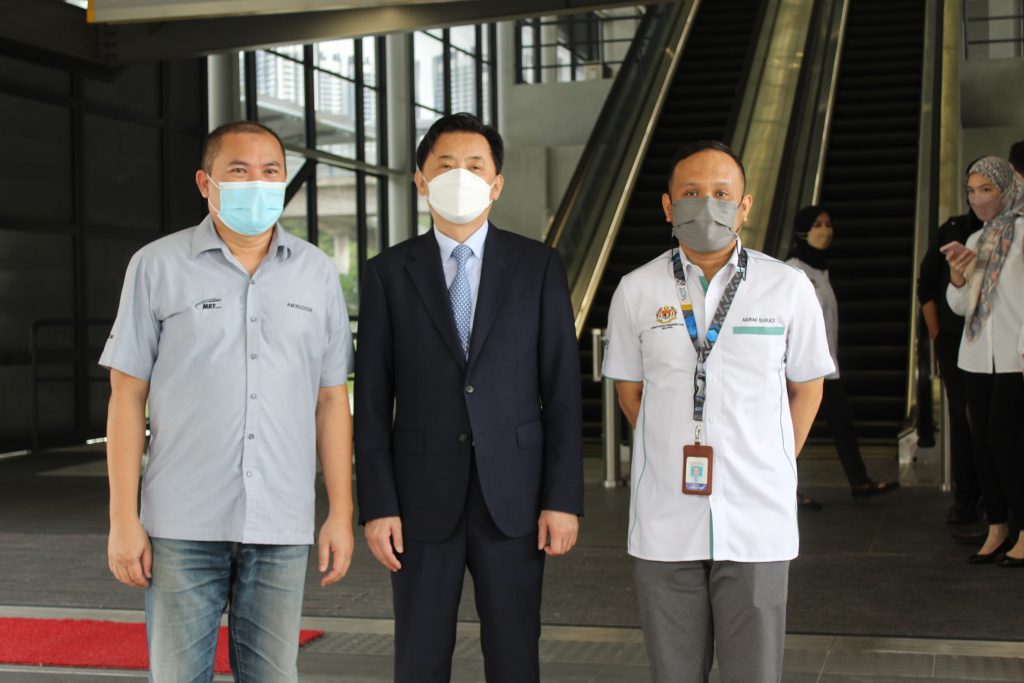 MRT-Corp-April-2020-KOREAN-REPUBLIC-VICE-MINISTER-FOR-TRANSPORT-VISITS-MRT-PY-LINE-7-1024x683