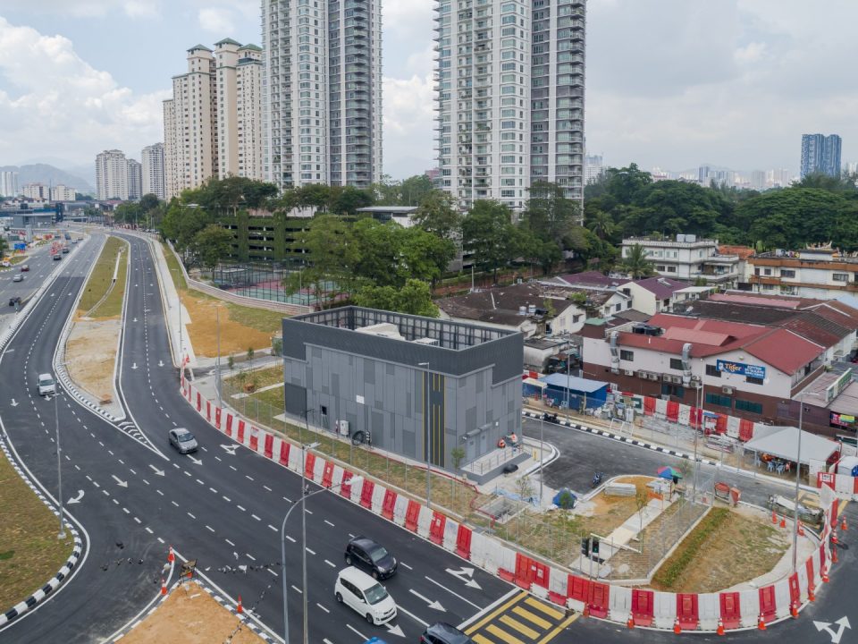 Pandangan udara portal utara MRT Laluan Putrajaya, iaitu Syaf Kecemasan 1
