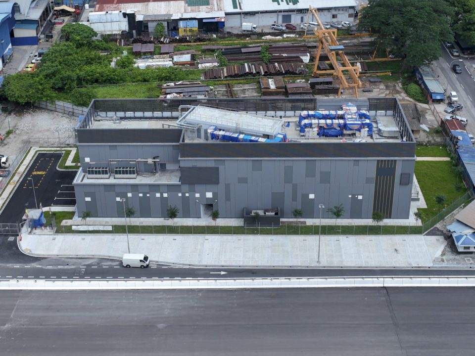 Bilik Voltan Rendah telah bersedia sepenuhnya di Syaf Penyelenggaraan 3 sepanjang Jalan Chan Sow Lin.