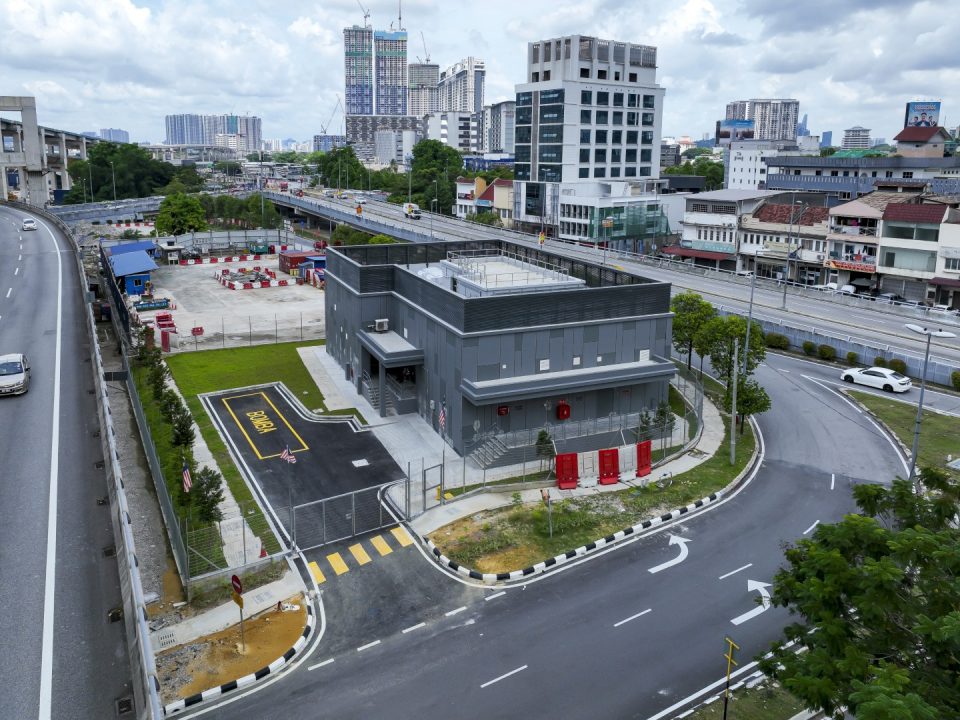 Pandangan udara Syaf Kecemasan 3, Jalan Peel.