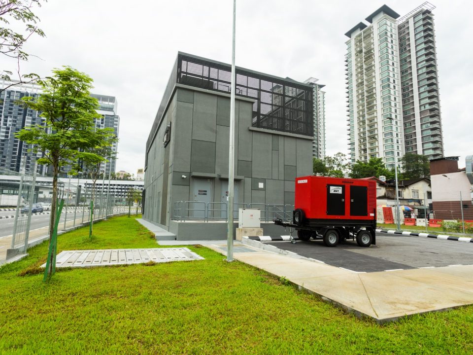 Pandangan keseluruhan bangunan Syaf Kecemasan 1.