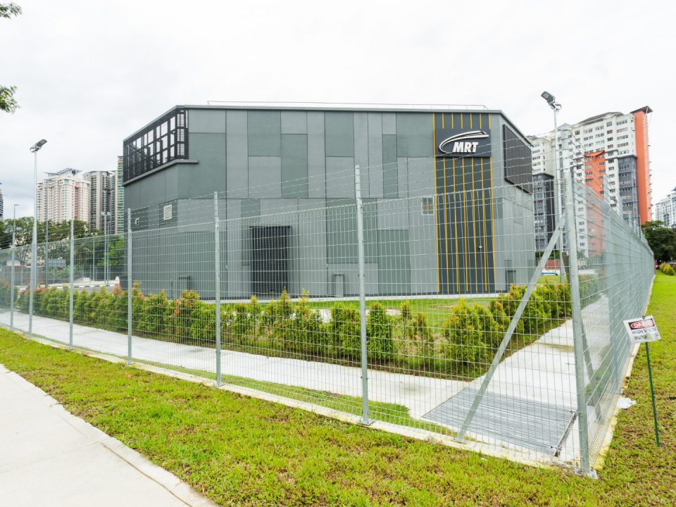 Persediaan untuk ujian kefungsian sistem di Syaf Penyelenggaraan 1.